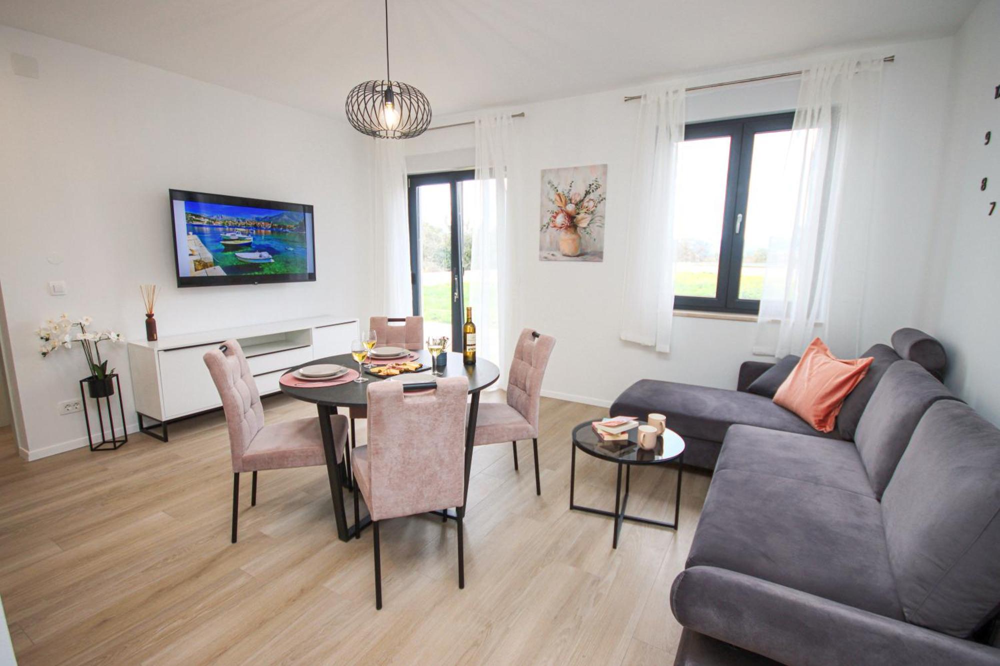 Titi Apartment